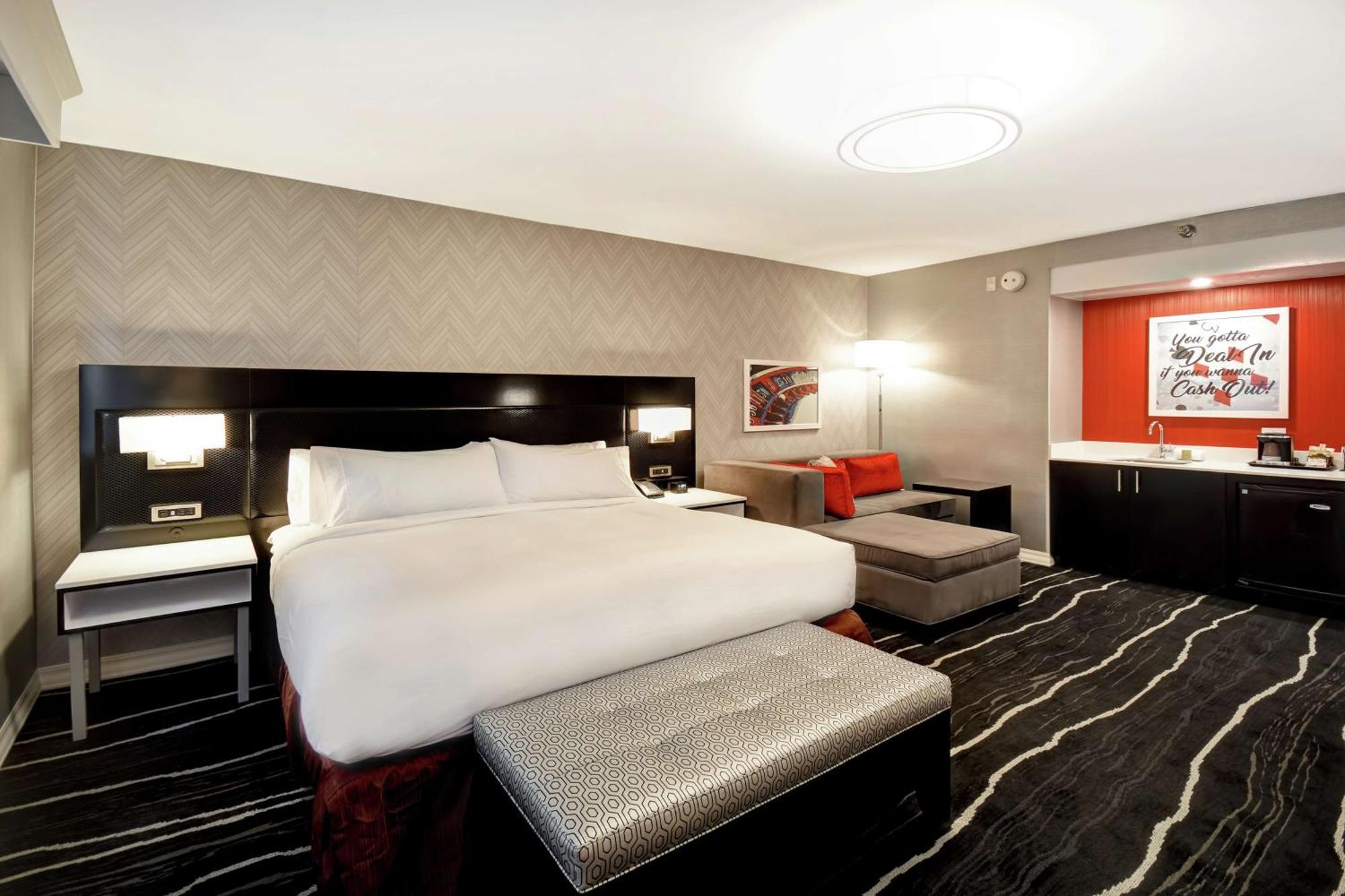 Doubletree By Hilton Deadwood At Cadillac Jack'S Hotell Exteriör bild