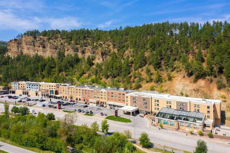 Doubletree By Hilton Deadwood At Cadillac Jack'S Hotell Exteriör bild